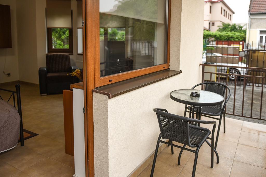 Modern Apartment Near City Center Kolozsvár Kültér fotó